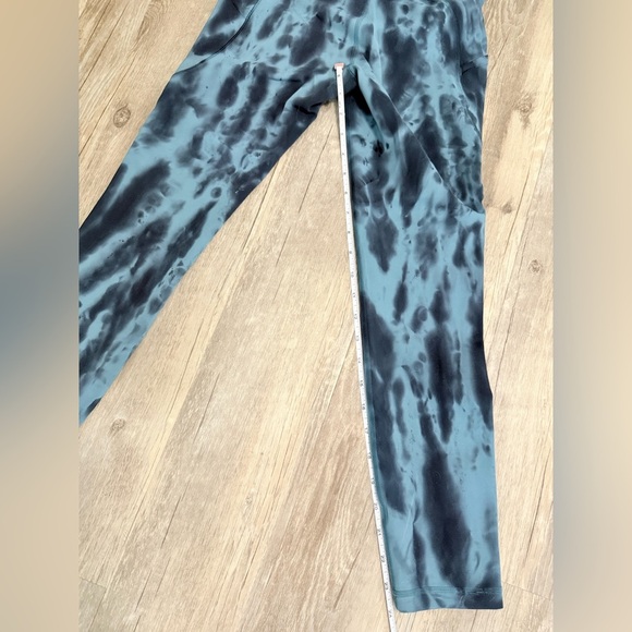 Lululemon Invigorate High-Rise Tight 25” size 4 - Picture 5 of 6
